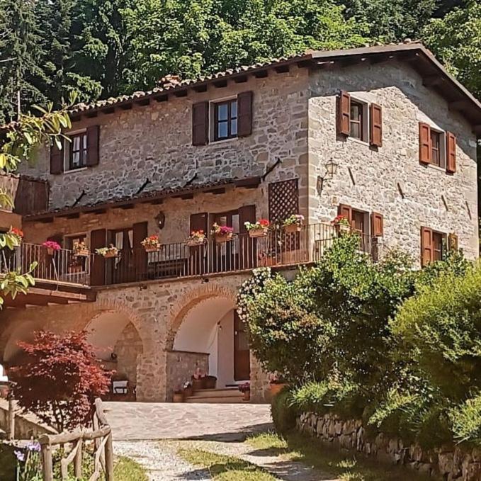 Le Pianacce - Appartamento Per Vacanze Castiglione di Garfagnana Exterior foto